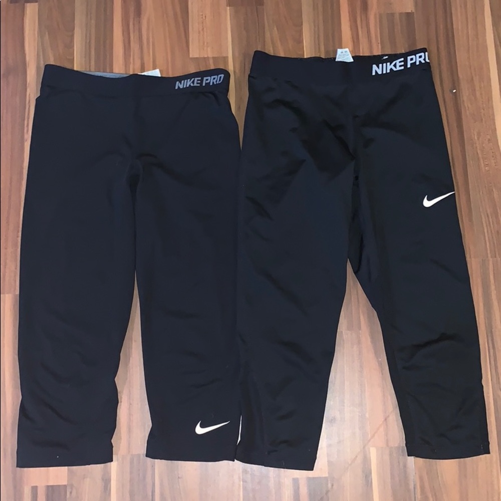 Black capris Nike